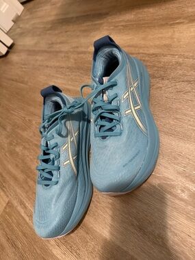 ASICS Light Blue Women's Running Shoes with Subtle Cream Accents